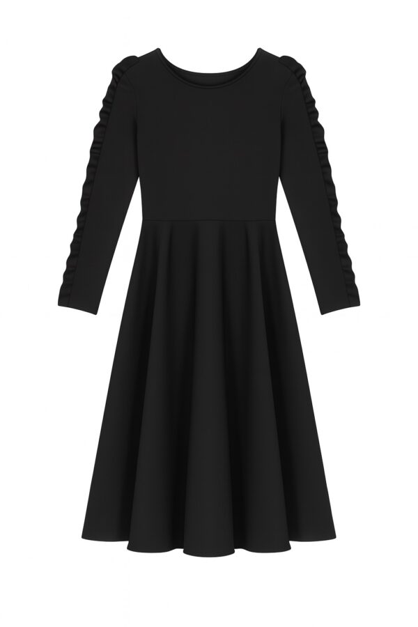 Vestido negro con volados en mangas