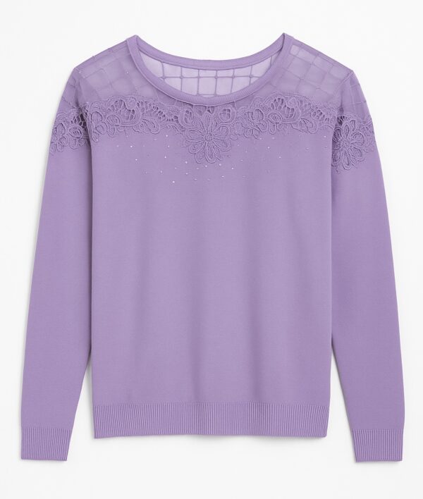 Sweater Lila con Encaje Floral y Transparencia en Hombros