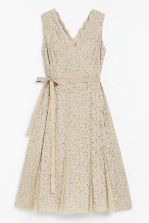 Vestido de Encaje Champagne – Elegancia Clásica -Importado USA