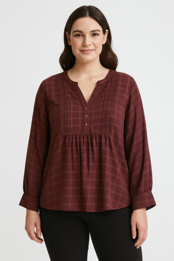 Blusa Wrangler Cuadros Borgoña – Estilo Casual y Femenino - Image 2