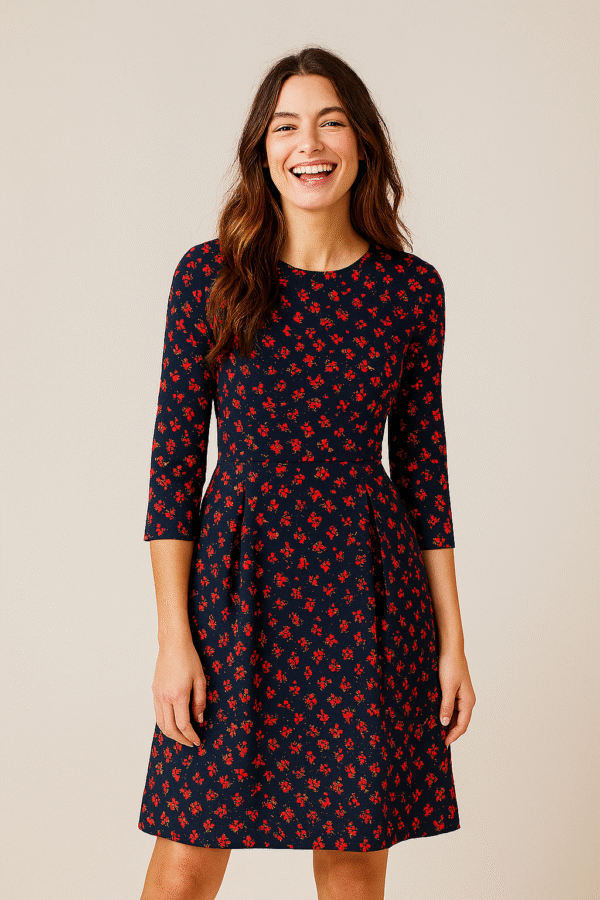 Vestido Azul con Flores Rojas – Estilo Elegancia Casual - Image 2